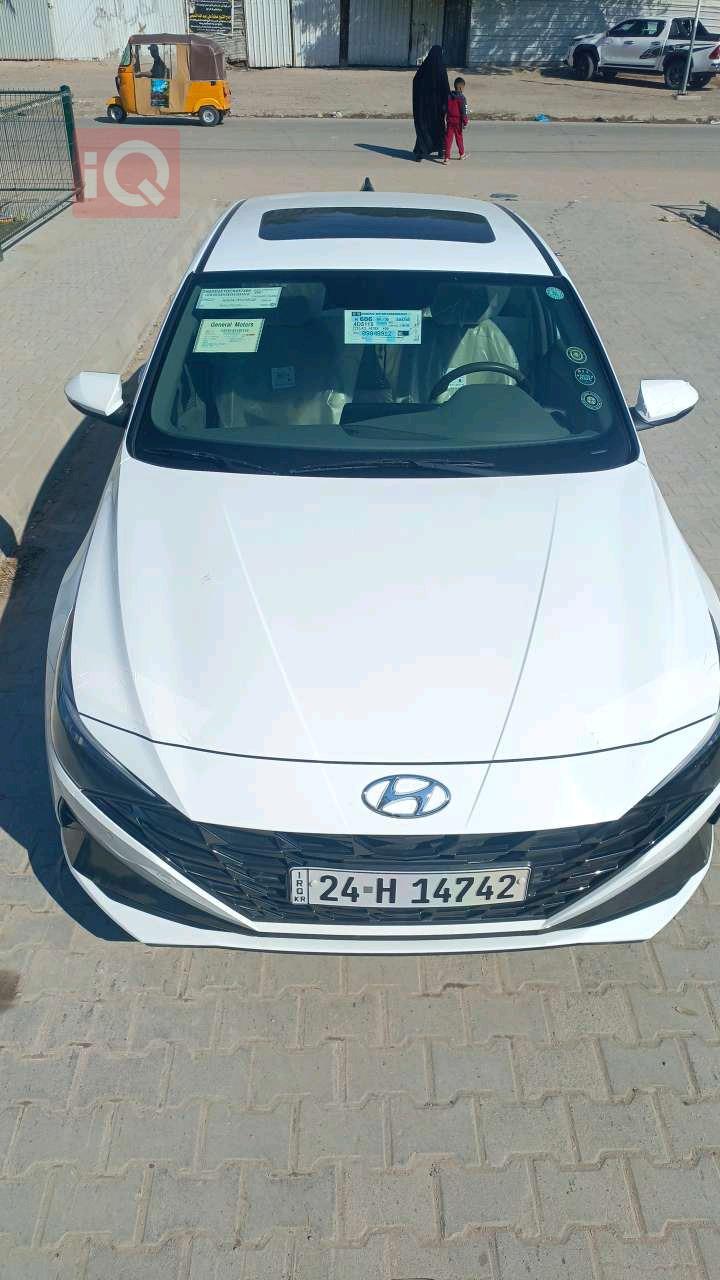 هیوندای ئەلەنترا